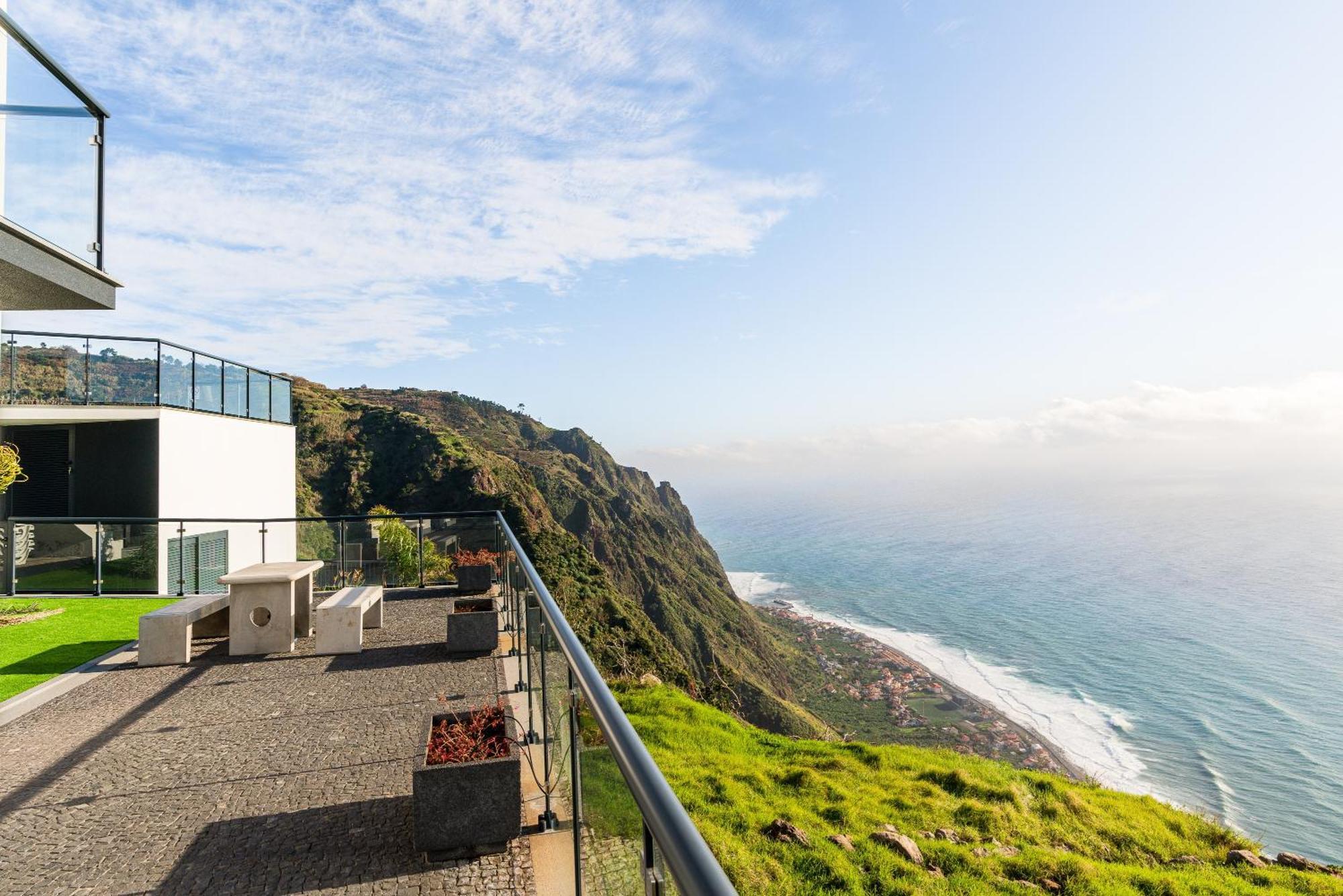Ourmadeira - Sunset Cliff Villas, Contemporary Faja da Ovelha Room photo