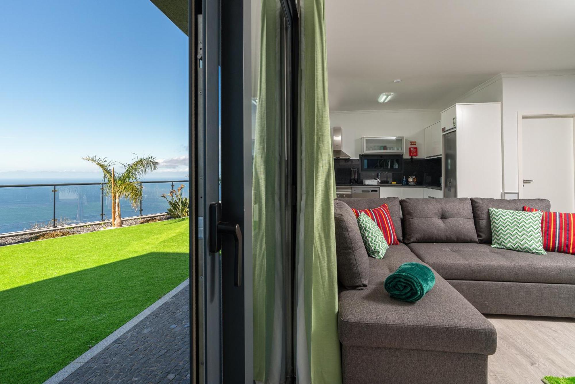 Ourmadeira - Sunset Cliff Villas, Contemporary Faja da Ovelha Room photo