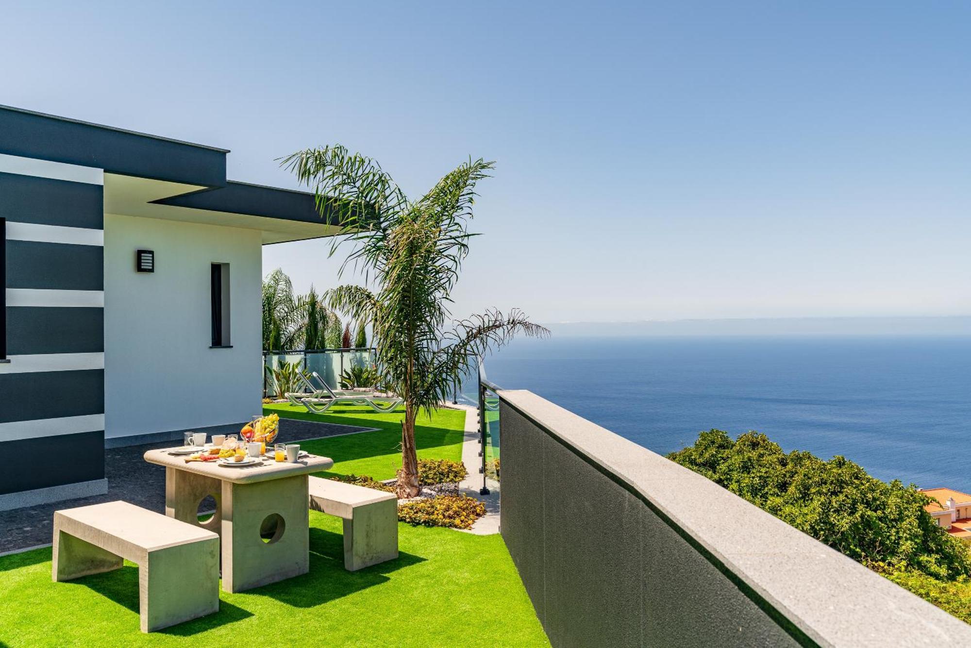 Ourmadeira - Sunset Cliff Villas, Contemporary Faja da Ovelha Room photo